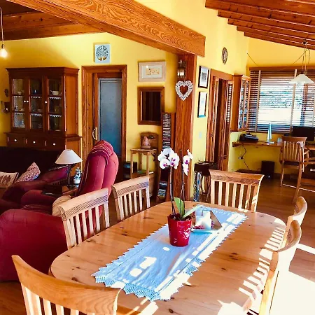 Casa Rosella * Cala'N Blanes (Menorca)